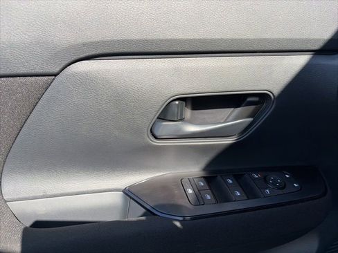 New 2026 Nissan Kicks S image 11