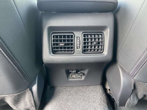 Used 2025 Toyota Camry SE w/ Convenience Package FWD image 16