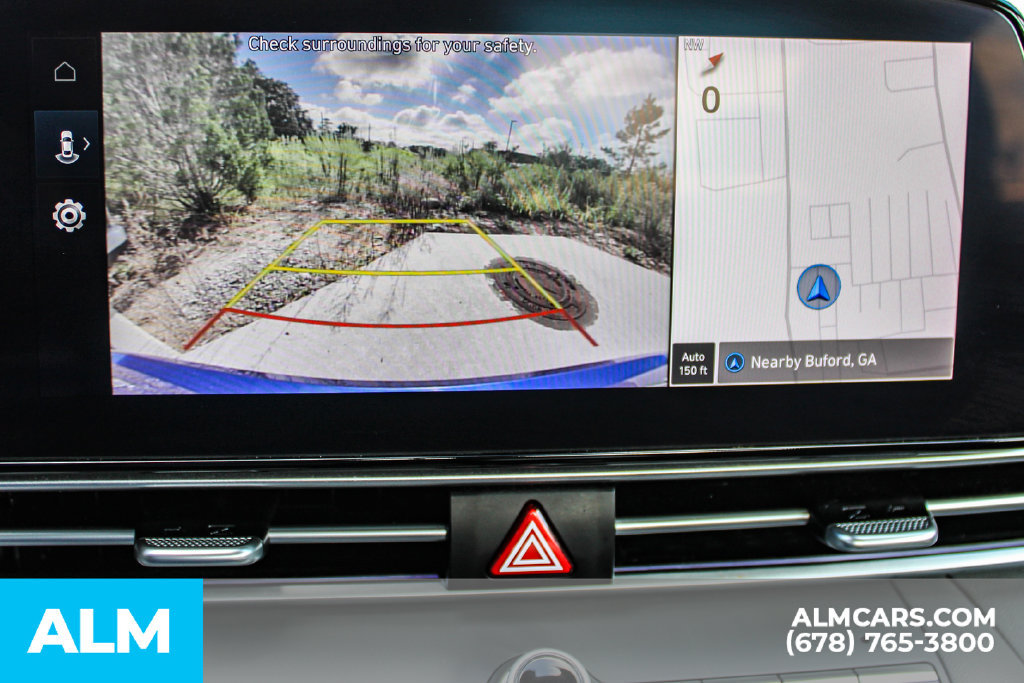 Used 2025 Hyundai Elantra SEL FWD image 31