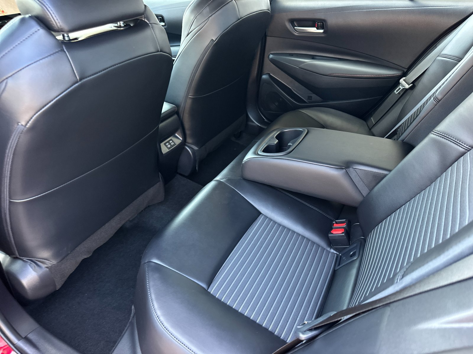 Used 2026 Toyota Corolla XSE FWD image 11