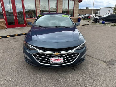 Used 2024 Chevrolet Malibu LT FWD image 2