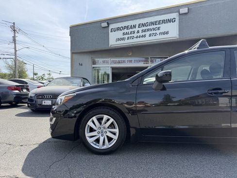 Used 2016 Subaru Impreza 2.0i Premium AWD/4WD image 10