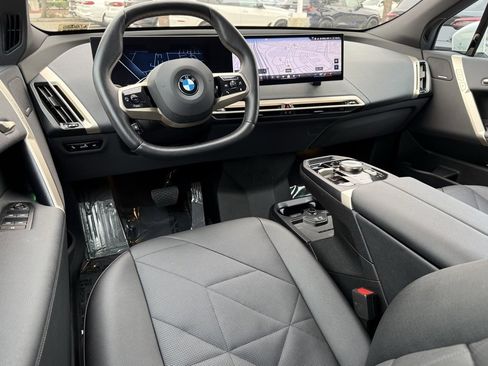 Used 2026 BMW iX xDrive45 w/ Premium Package image 31