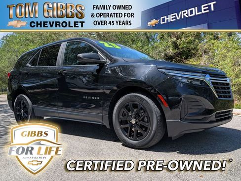Used 2023 Chevrolet Equinox LS image 1