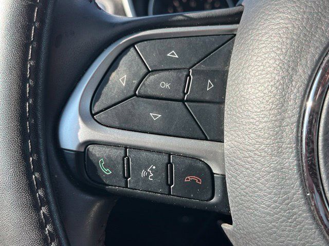 Used 2018 Jeep Compass Latitude w/ Popular Equipment Group FWD image 15
