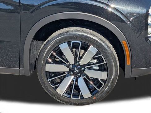 New 2026 Mitsubishi Outlander SE FWD image 10