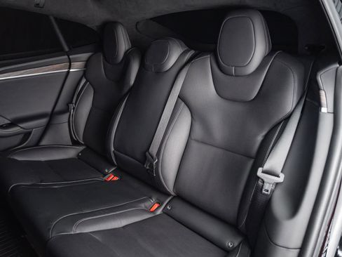 Used 2021 Tesla Model S Plaid image 50