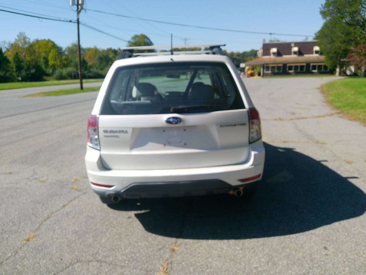 Used 2010 Subaru Forester 2.5X AWD/4WD image 11