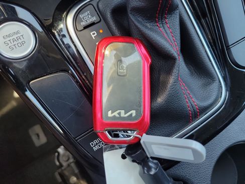 Used 2023 Kia Soul GT-Line FWD image 30