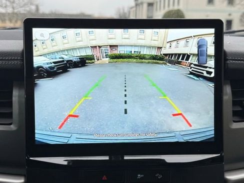 Used 2023 Ford Expedition Max XLT image 49