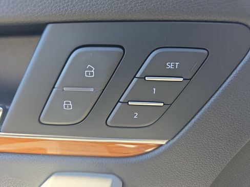 Used 2023 Audi Q5 e Premium Plus w/ Premium Plus Package image 27