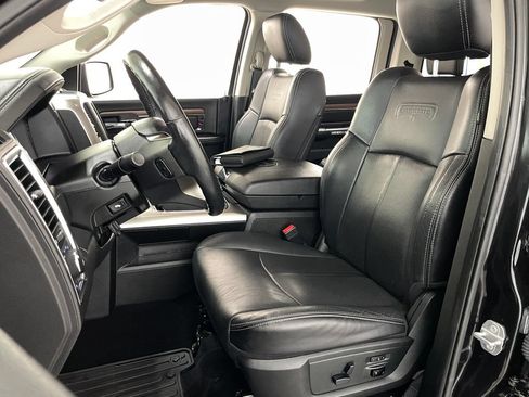 Used 2018 RAM 1500 Laramie AWD/4WD image 23