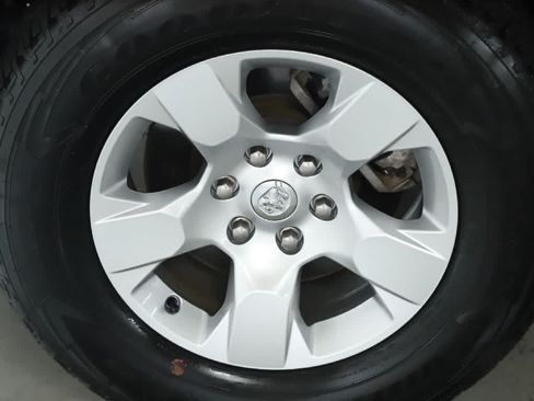 Used 2024 RAM 1500 Big Horn AWD/4WD image 37