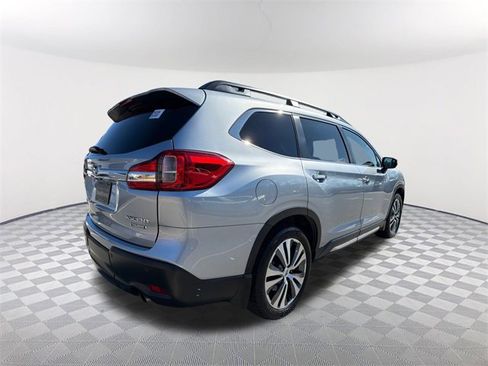 Used 2022 Subaru Ascent Touring image 5