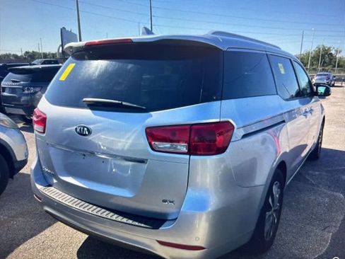 Used 2016 Kia Sedona SX FWD image 4