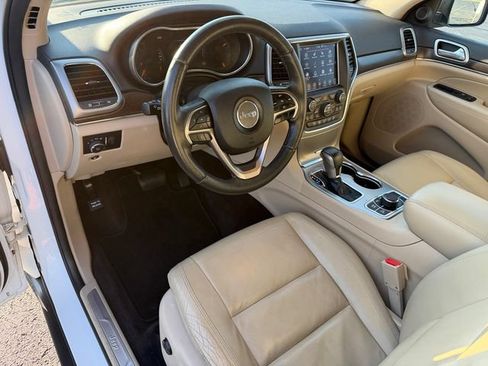 Used 2018 Jeep Grand Cherokee Limited AWD/4WD image 14
