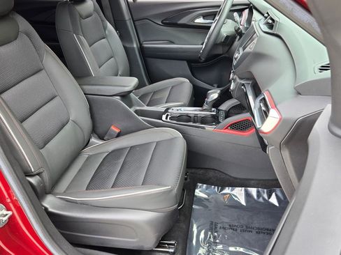 Used 2022 Chevrolet TrailBlazer RS FWD image 16