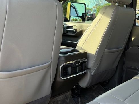 Used 2021 Chevrolet Silverado 2500 LTZ w/ LTZ Plus Package image 28