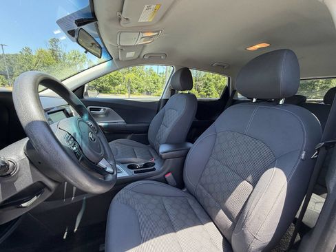 Used 2018 Kia Niro LX FWD image 22