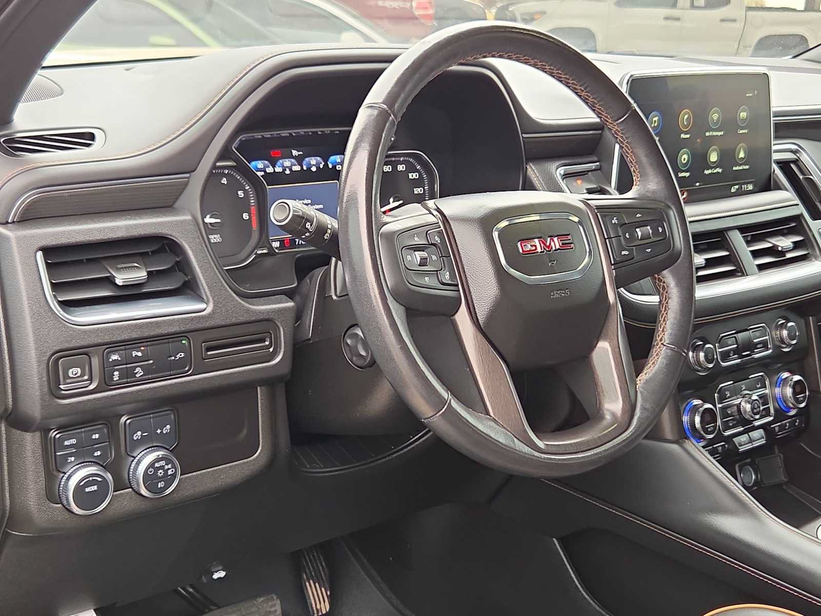 Used 2021 GMC Yukon XL AT4 AWD/4WD image 10