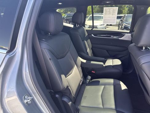 Used 2024 Cadillac XT6 Premium Luxury AWD/4WD image 25