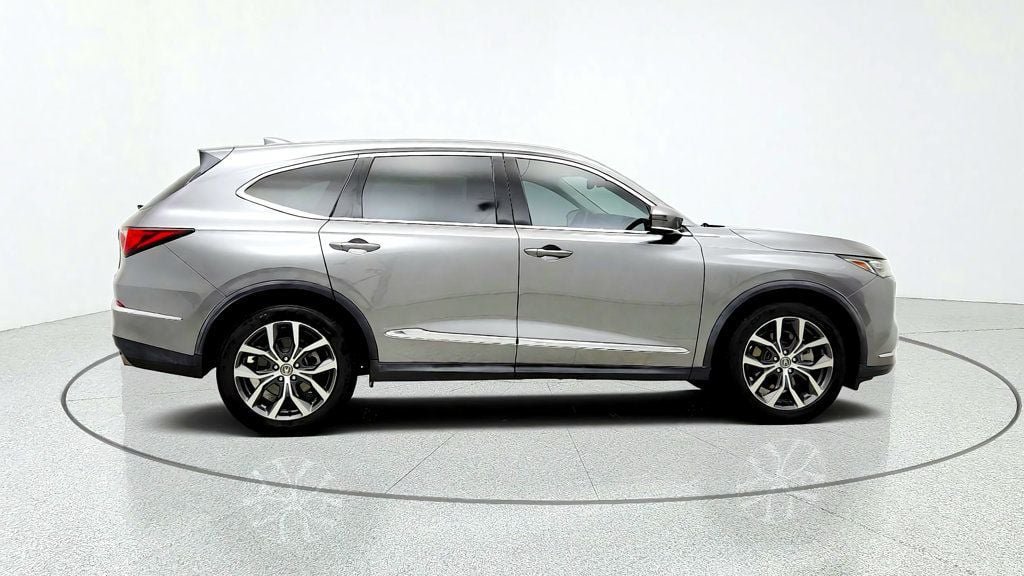 Used 2022 Acura MDX w/ Technology Package FWD image 4