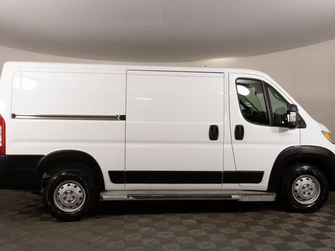 Used 2023 RAM ProMaster 2500 image 8