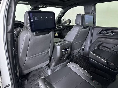 New 2026 GMC Yukon XL Elevation w/ Elevation Premium Package AWD/4WD image 23