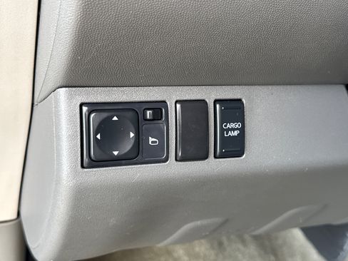 Used 2014 Nissan Frontier SV w/ SV Value Truck Package image 28