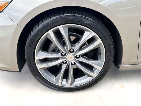 Used 2024 Chevrolet Malibu LT FWD image 12