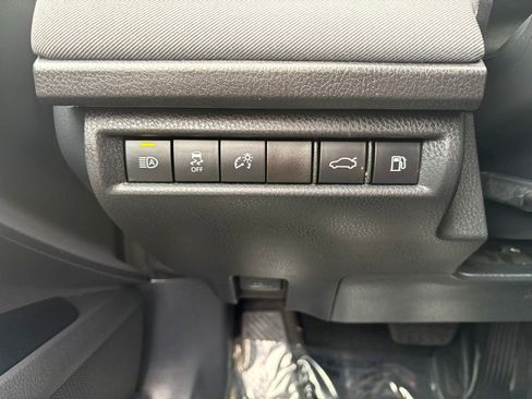 Certified 2025 Toyota Camry LE image 23