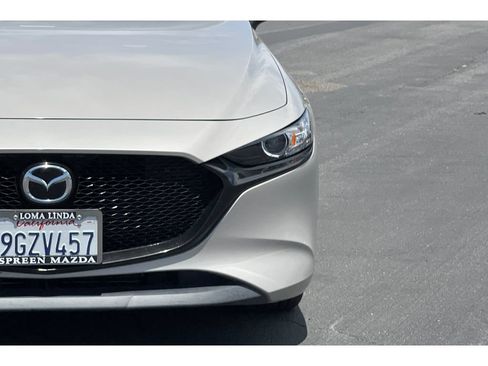 Used 2023 MAZDA MAZDA3 s FWD image 17