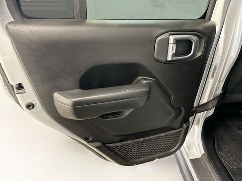 Used 2022 Jeep Wrangler Unlimited Sport AWD/4WD image 27