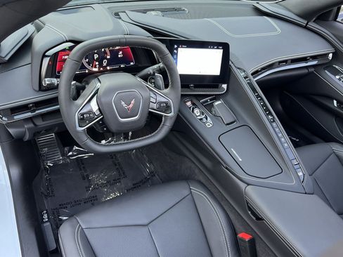 Used 2024 Chevrolet Corvette Stingray Coupe w/ Z51 Performance Package image 21