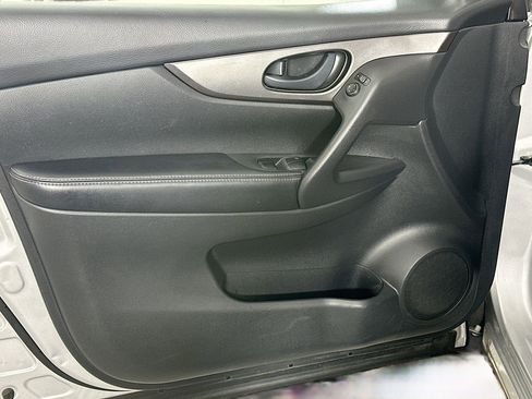 Used 2018 Nissan Rogue Sport S w/ S Appearance Package image 15