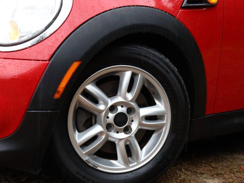 Used 2013 MINI Cooper Hardtop image 16