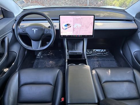 Used 2018 Tesla Model 3 Mid Range RWD image 18