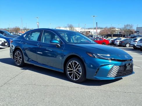 New 2026 Toyota Camry XLE w/ Premium Plus Package image 2