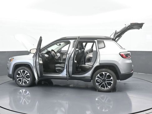 Used 2022 Jeep Compass Limited w/ Sun and Sound Group image 71