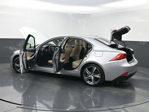 Used 2017 Lexus IS 200t w/ Premium Package image 35