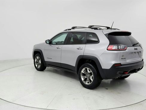 Used 2019 Jeep Cherokee Trailhawk AWD/4WD image 3