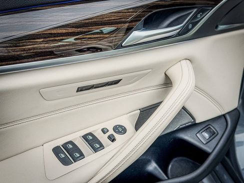 Used 2021 BMW 540i xDrive w/ M Sport Package image 27