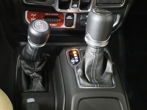 New 2026 Jeep Gladiator Sport image 13