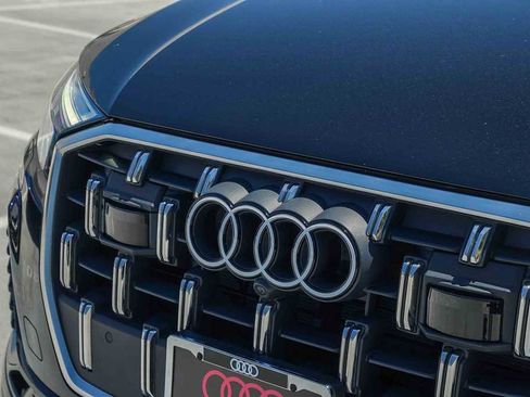 Used 2025 Audi Q7 2.0T Premium w/ Convenience Package AWD/4WD image 9