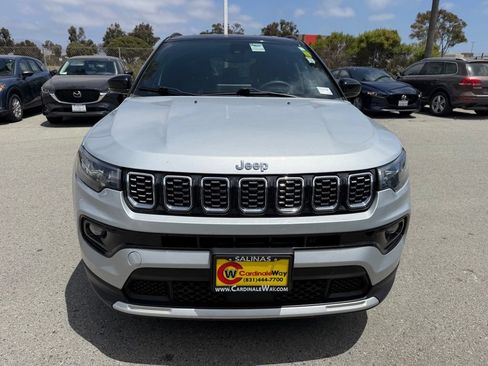 Used 2025 Jeep Compass Limited AWD/4WD image 4