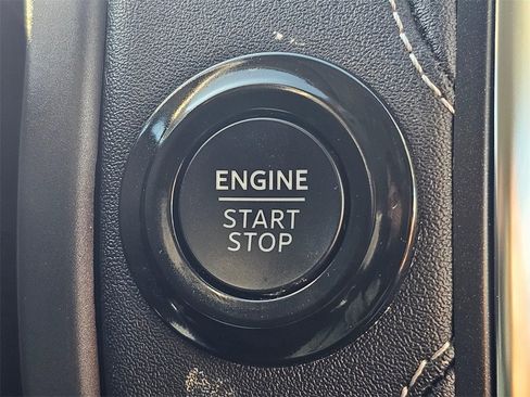 Certified 2025 Ford Expedition Max Platinum image 21