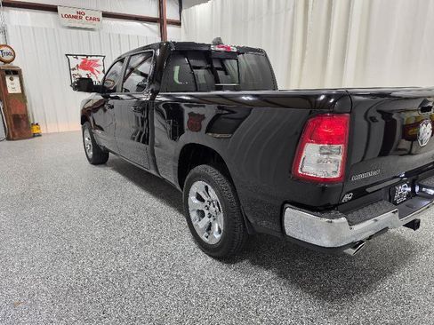 Used 2021 RAM 1500 Big Horn AWD/4WD image 9