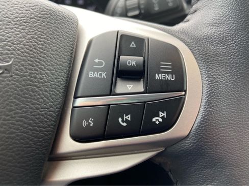 Used 2023 Ford Explorer XLT w/ Equipment Group 202A AWD/4WD image 29