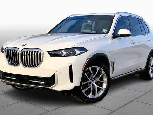 Used 2024 BMW X5 sDrive40i w/ Parking Assistance Package image 1
