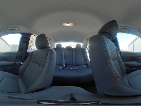 Used 2025 Toyota Corolla LE FWD image 40
